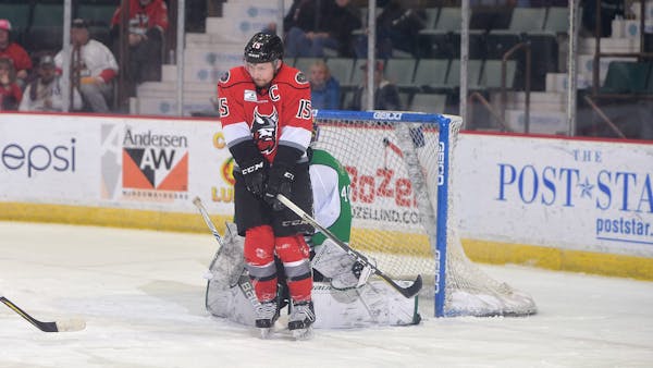 THUNDER USE THREE STRAIGHT GOALS TO SINK MARINERS 3-2