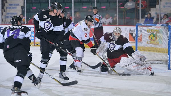 THUNDER SCORE FOUR STRAIGHT IN THIRD TO TOP ROYALS 4-2