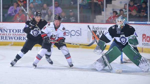 THUNDER USE FOUR THIRD-PERIOD GOALS TO CROWN ROYALS 6-3