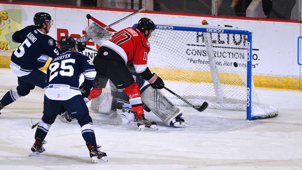 Thunder Use Electric Powerplay to Down Railers, 6-2