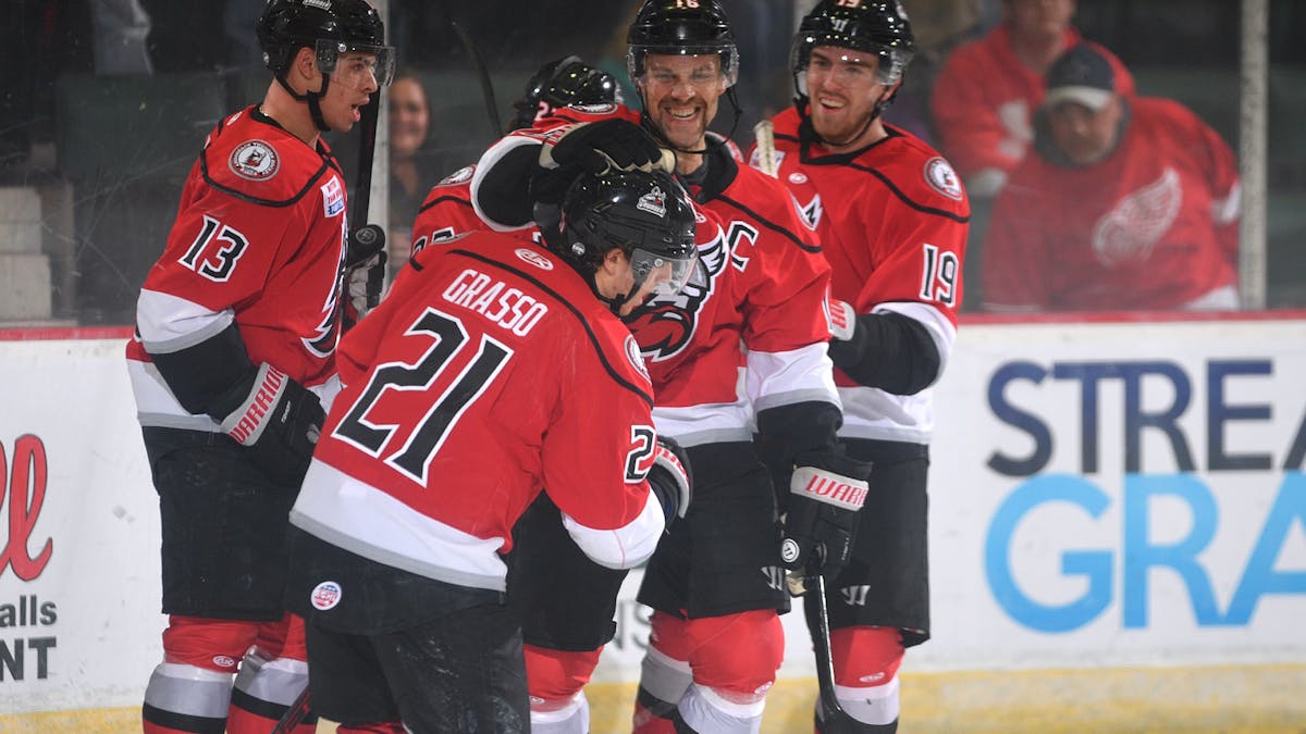 50 Shots and Five Goals Lead Thunder to Victory Over Grizzlies