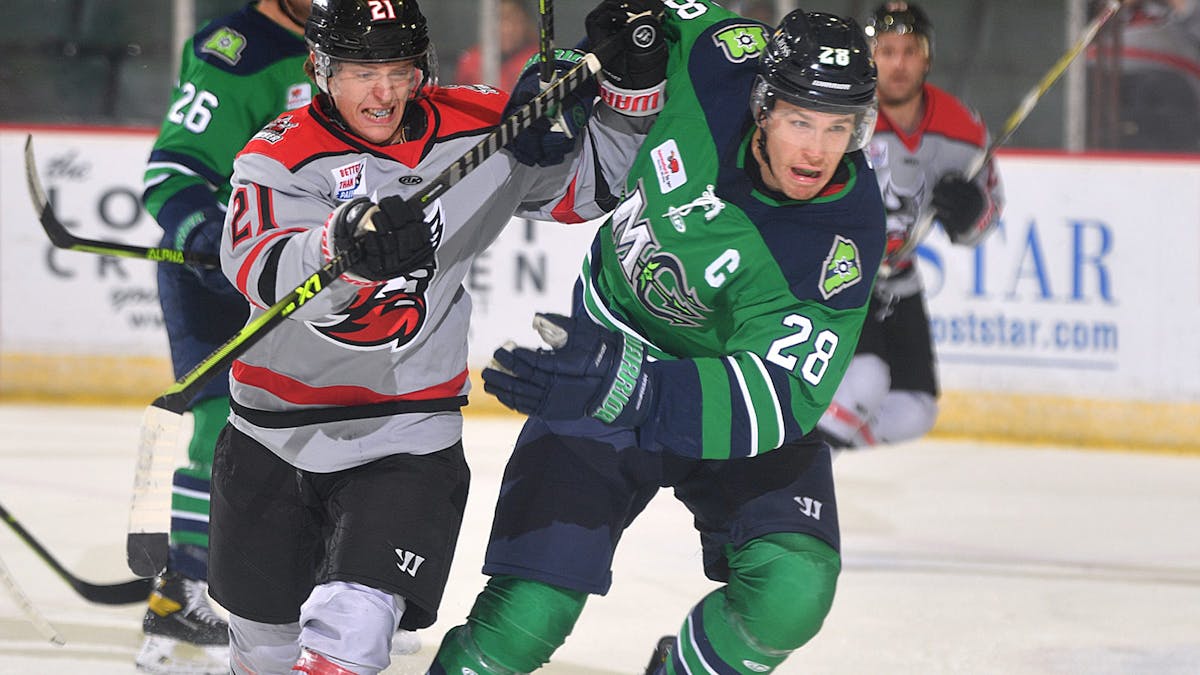 THUNDER HALTED BY MARINERS, 4-1