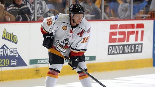 SENATORS SIGN KYLE FLANAGAN
