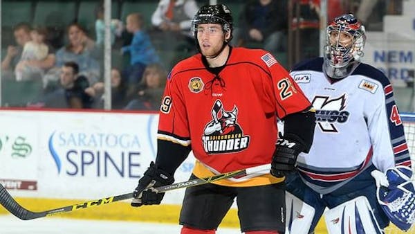 THUNDER SIGN FORWARD ALEX CARRIER