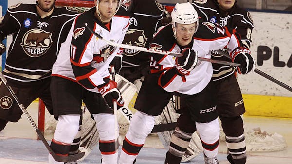 THUNDER SIGN PHIL LANE