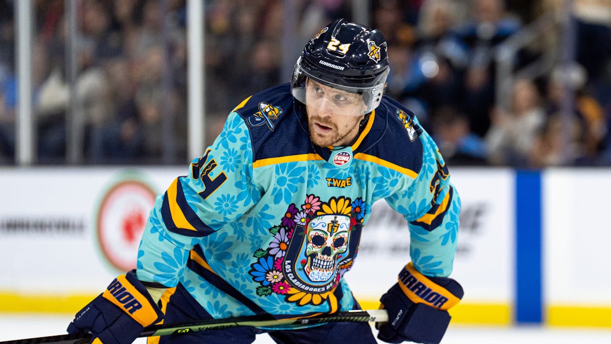 Atlanta Scores Two Shorthanded Goals in Six Seconds in 4-2 Victory over Savannah