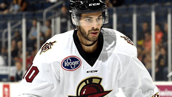 Buzzeo Named Sher-Wood Hockey ECHL Player of the Week