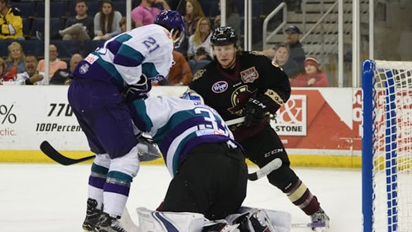 Gladiators Score Two Late in Thrilling Fashion to Knock Off Solar Bears