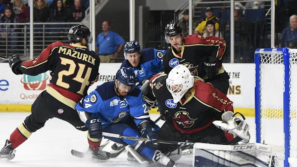 Icemen Get Revenge from Glads in 4-3 Win