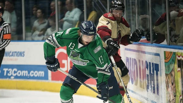 Atlanta Heavily Outshoots Florida but Falls to the Everblades 7-2