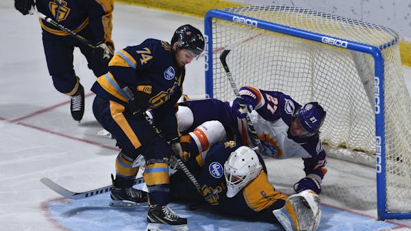 Glads rally in Orlando, extend point streak to eight