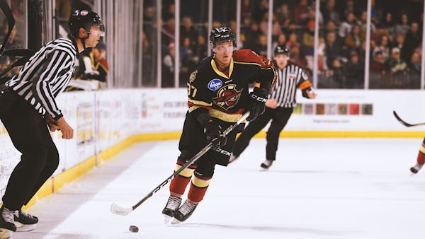 Nolan LaPorte rejoins Gladiators after year in EIHL