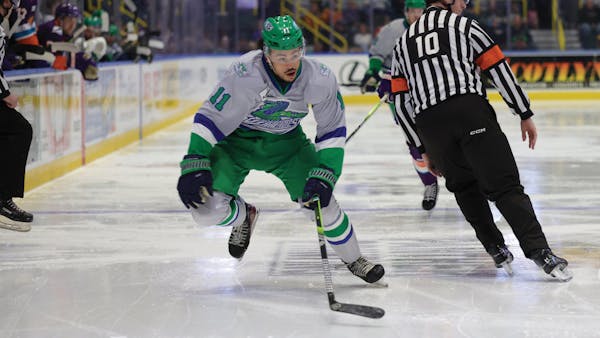 Nurse re-signs with Everblades