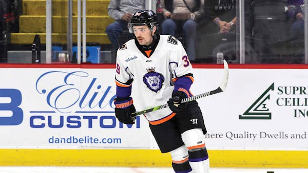 McMenamin returns to Royals