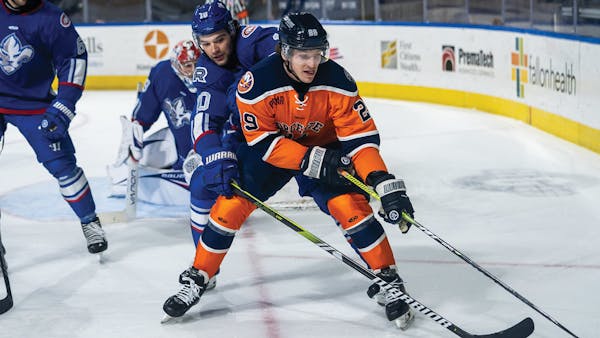 Railers re-sign Donhauser