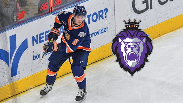 Haskins signs with Royals