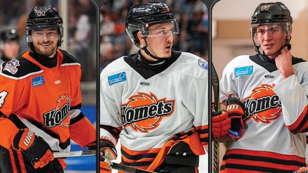 Komets ink trio of returnees