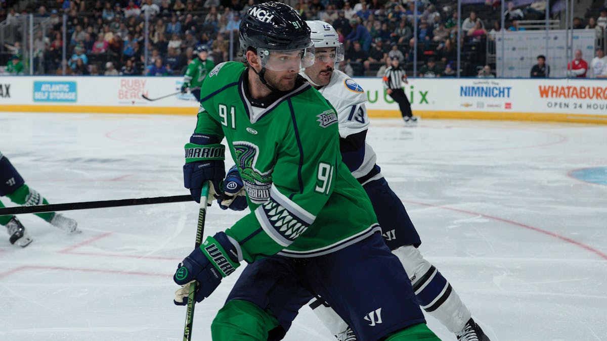 Action photo of Hudson Elynuik of the Florida Everblades
