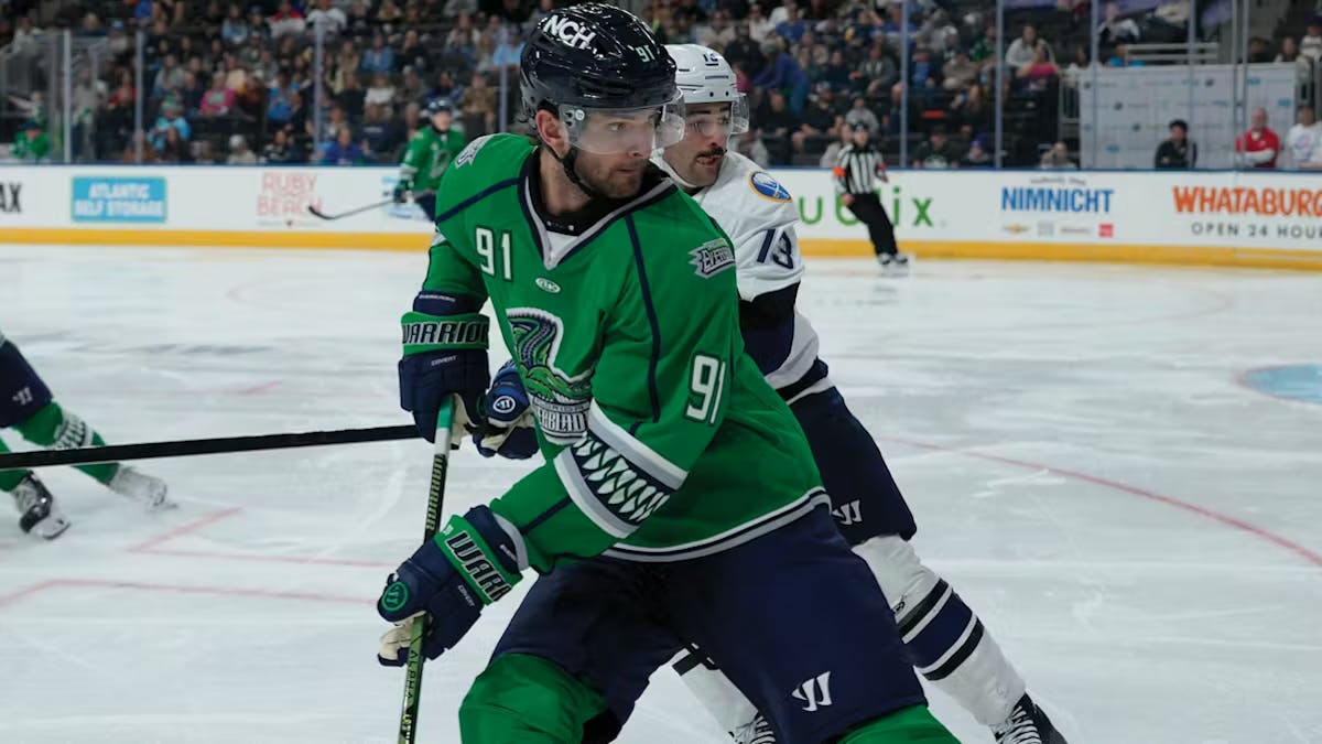 Action photo of Hudson Elynuik of the Florida Everblades
