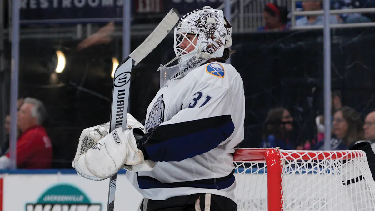 Icemen re-sign Rowe