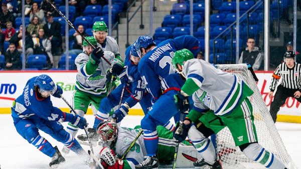 FYTEN SCORES IN THIRD STRAIGHT GAME, BUT BLADES NIPPED IN TROIS-RIVIÈRES