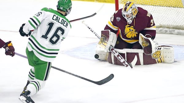 EVERBLADES SIGN FORWARD ASHTON CALDER