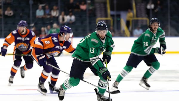 Everblades Take on Solar Bears in Orlando