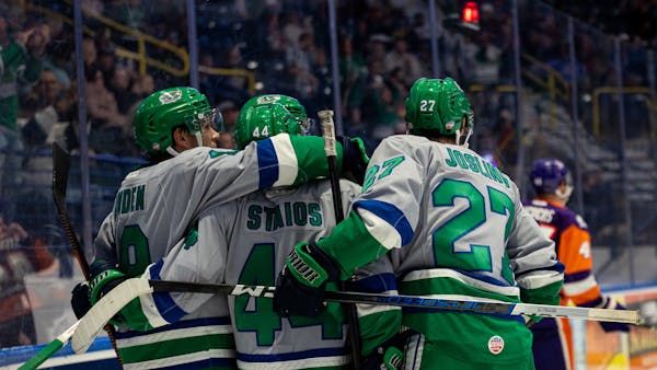 SENDEN’S THREE-POINT NIGHT LEADS BLADES PAST BEARS
