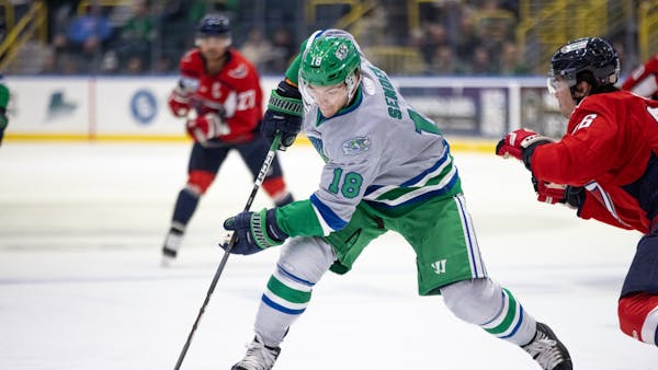 Three-Goal Third Power Blades Over Rays