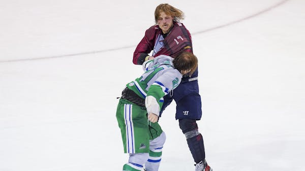 Blades Fall Short Against Stingrays in 5-2 Loss