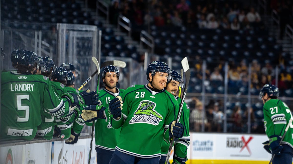 Everblades Skate Past Gladiators in Day Game 5-2