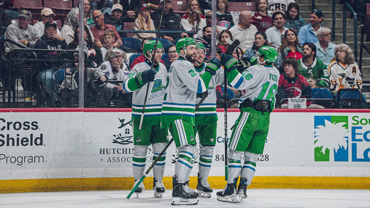 EVERBLADES POST WILD 7-3 WIN; LEAD SERIES 3-0