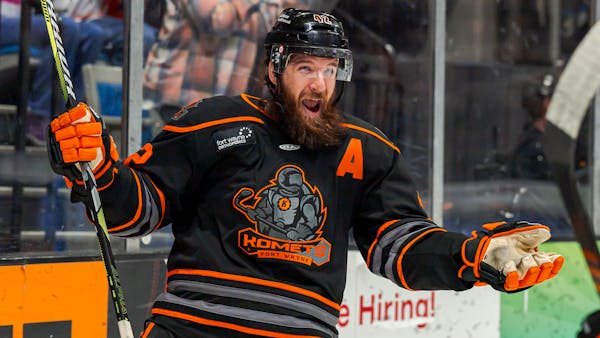 Veteran Alex Aleardi is returning to Komets