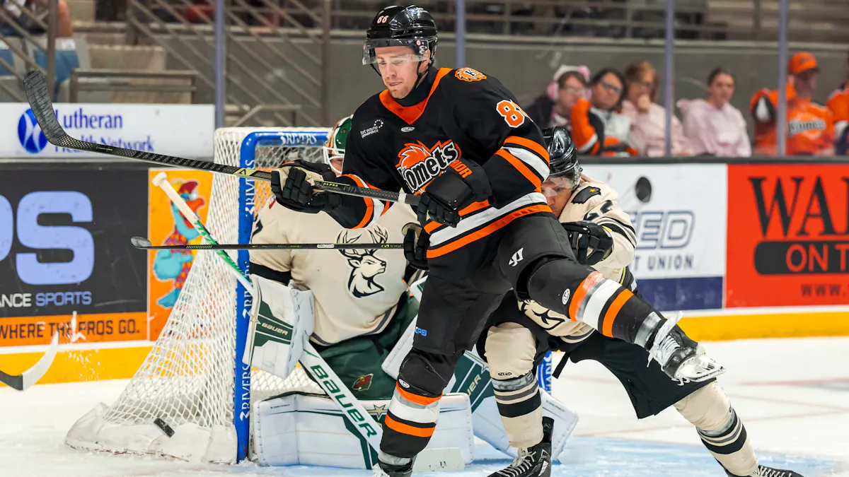 Komets beat Heartlanders 5-2