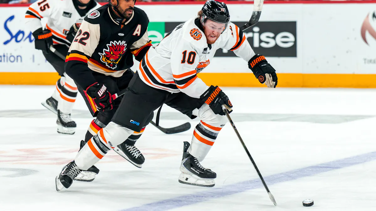 Komets fall to Indy 6-4