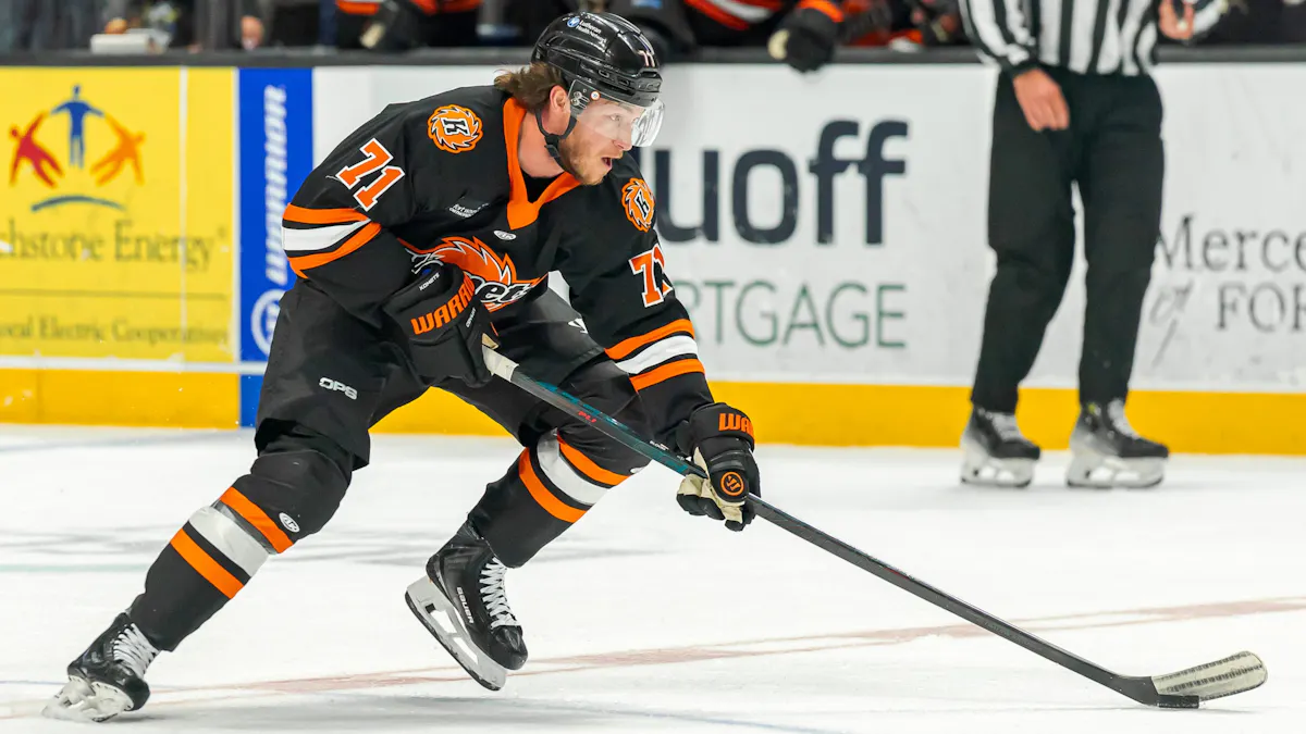 Komets' rally falls short