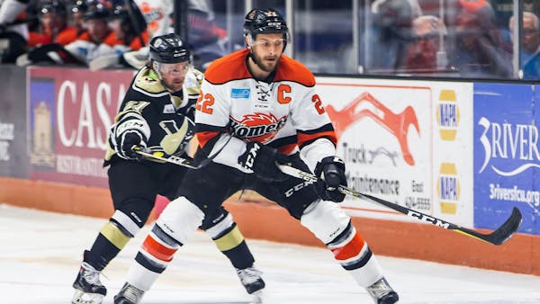 Komets home for pair this week