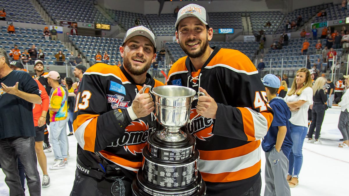 Kelly Cup Champs Sign Five