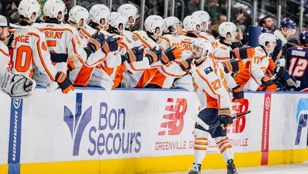 SAVOIE’S THREE-POINT NIGHT DRIVES SWAMP RABBITS TO FIRST HOME WIN