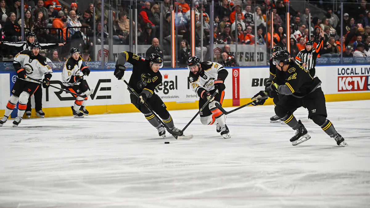 Kumpulainen scores in 3-1 NYE loss at Mavericks
