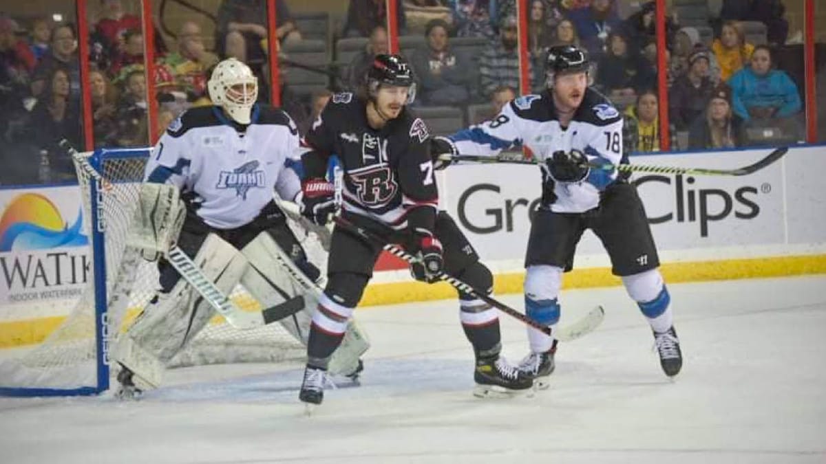 Kupsky’s 14-Save Shutout Closes Road Trip with 3-0 Win