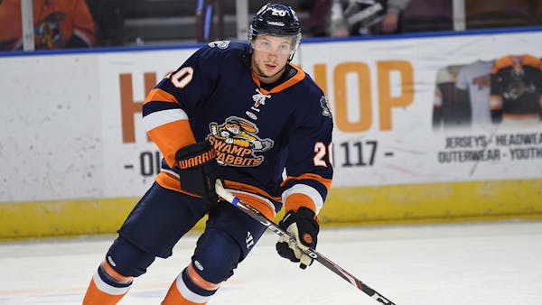 Forward Cedric Lacroix Signs with Indy