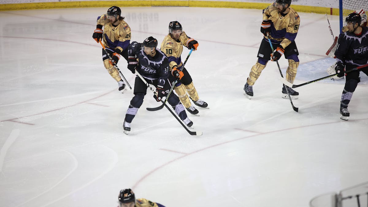 FUEL SHUT OUT BY KOMETS IN LONE WEEKEND MATCH