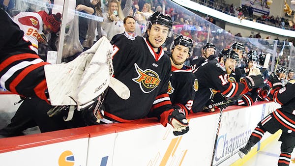 Explosive Third Period Leads to 5-2 Win over Kalamazoo