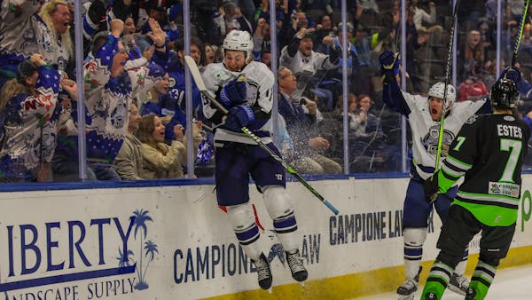 Icemen Use Four Third Period Goals to Sail Past Ghost Pirates 4-1