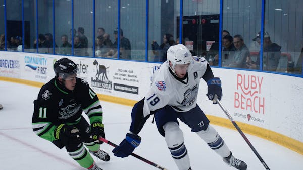 Icemen Drop Preseason Opener to Ghost Pirates