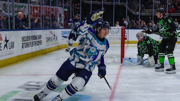Icemen Haunt Ghost Pirates with Four-Goal Second Period