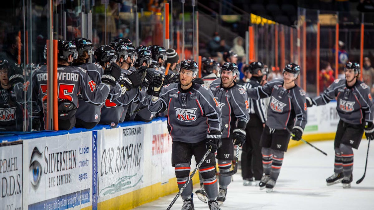 GALLERY: MAVERICKS VS. INDY FUEL 3.21.21