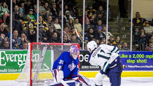 FOSSIER’S BIG GAME LIFTS MARINERS OVER LIONS
