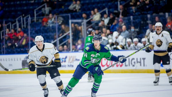 MARINERS OUTSHOOT, BUT CAN’T OUTSCORE GROWLERS